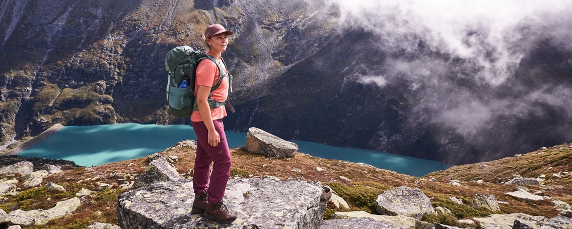 Verkaufsberater:in Bekleidung 80 %, befristet von Mai bis Oktober 2026, 2. Bild